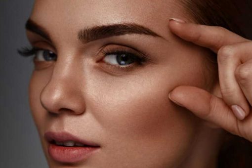 How to choose the right shape of eyebrows?